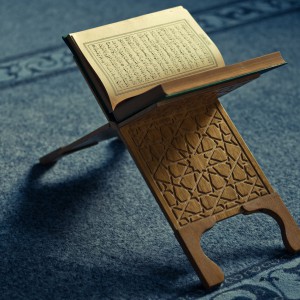 Koran met steun klein